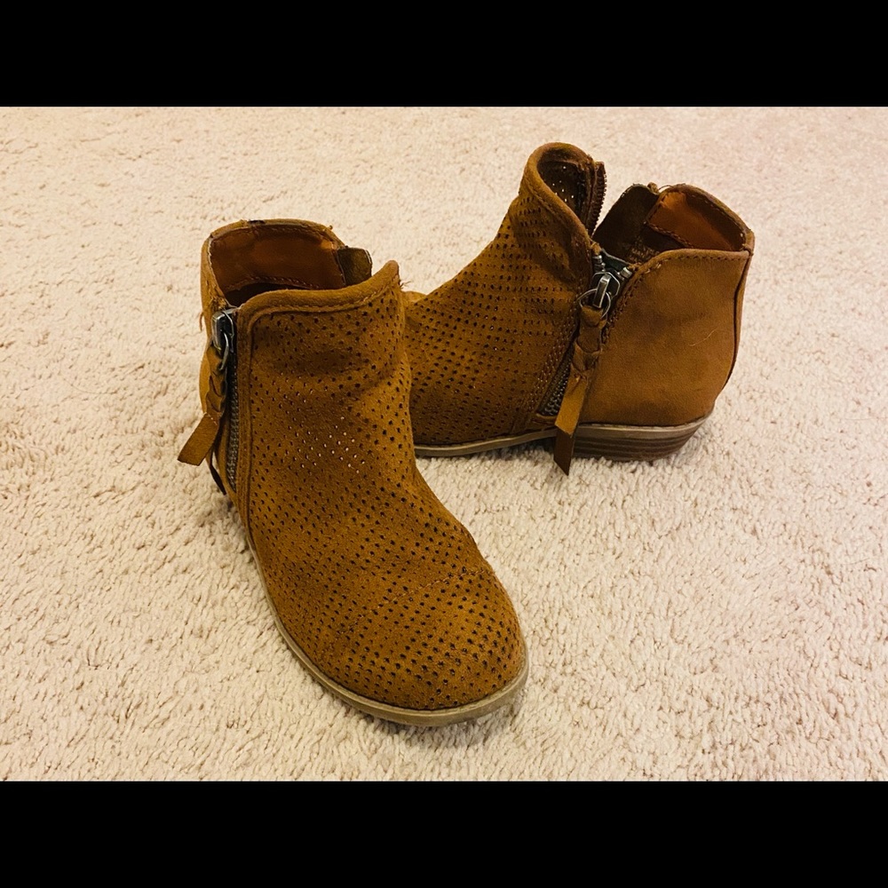 Girls justice boots